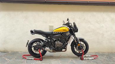YAMAHA XSR700 60th Anniversary