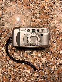 Fotocamera analogica Skina Giga 270 + custodia