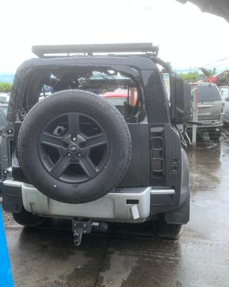 Ricambi LAND ROVER DEFENDER 90 2024 L663 DT306 HYB