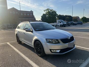 Skoda Octavia Wagon Executive 2.0 TDI DSG