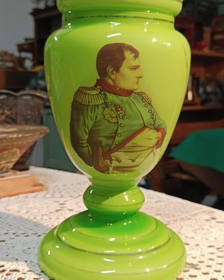 Lampada a petrolio con ritratto di Napoleone m