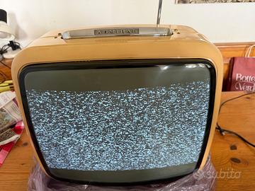 TV vintage Admiral anni ’60, funzionante