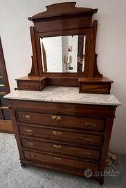 Toilette Antica in Legno con Cassetti – Elegante 