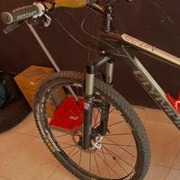 MTB OLYMPIA NITRO 2 front (Carbonio) 27,5