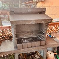 Barbecue in cemento refrattario