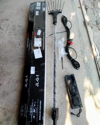 Scuotitore/abbacchiatore elettrico a batteria