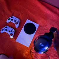 xbox series s+due controller