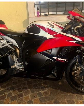 Honda cbr 600rr
