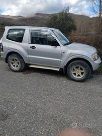 Mitsubishi Pajero 2.5 TDI 3p. GLX