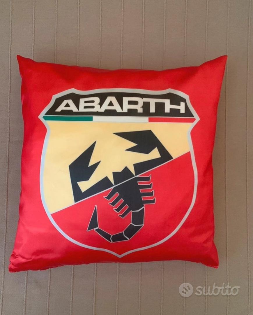 Cuscino stampa Abarth rosso - Arredamento e Casalinghi In vendita a Milano