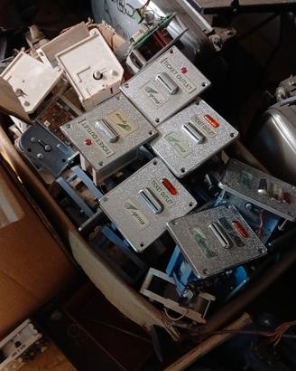 Videogame vintage ricambi.