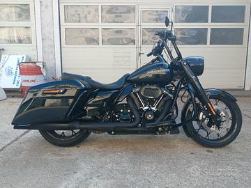 Harley Davidson Road king special 114