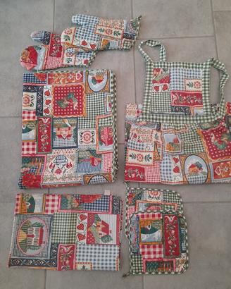 SET DA CUCINA ( n. 7 pcs. ) " HAPPIDEA "