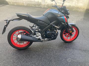 Moto Yamaha 125