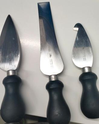 3 coltelli taglia formaggi professionali 