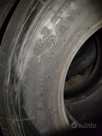 Gomme camion 275/80/22.5 Michelin