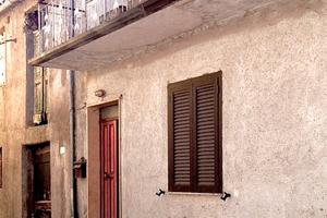 Privato vende casa indipendente a Vallepietra