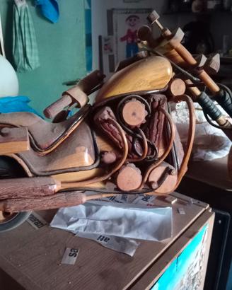 Moto di legno