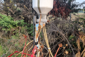 Seminatrice artigianale