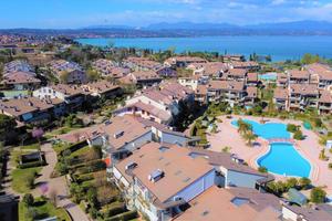 3 LOCALI A DESENZANO DEL GARDA