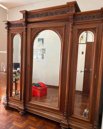 Armadio in legno