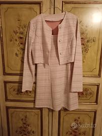 completo da donna elegante 