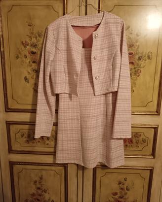 completo da donna elegante 