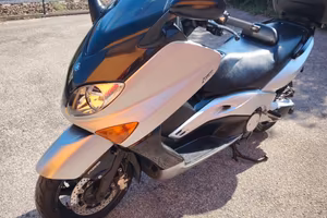 TMAX 500