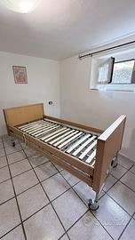 Letto ortopedico elettrico da degenza