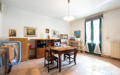 PORZIONE DI CASA SENZA SPESE CON BOX DOPPIO