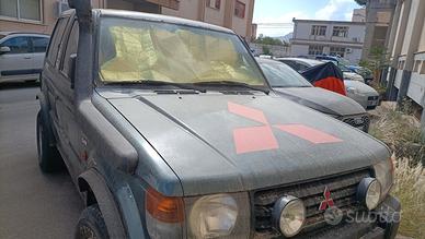 Mitsubishi Pajero 2.5