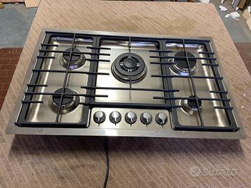Piano cottura a gas marchio Foster con 5 fuochi