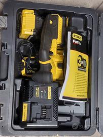 SEGA CIRCOLARE STANLEY 18 VOLTS  4 Ah
