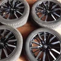 Ruote da 19 con cerchi e gomme invernali