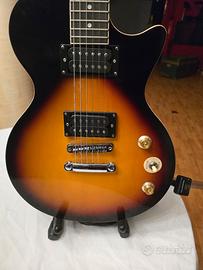 chitarra tipo les Paul trasmettitore e multieffett