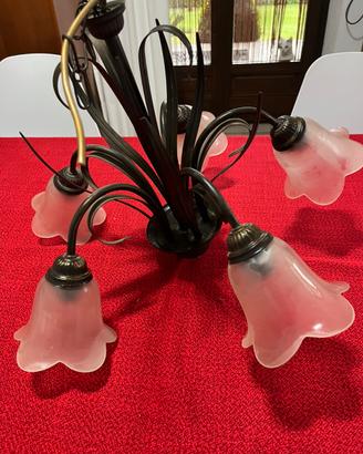 Lampadario in ferro battuto