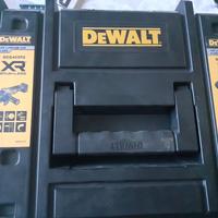 smerigliatrice angolare  DEWALT nuova