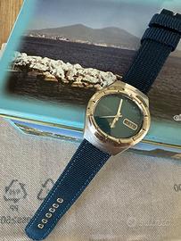 Seiko 5 automatico vintage blu fumé anni 70 – NATO