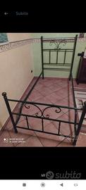 letto singolo in ferro battuto 