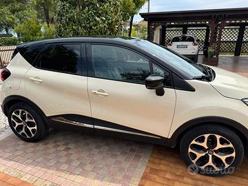 RENAULT CAPTUR 0.9 TCe BENZINA ANNO 2019 KM 43.500