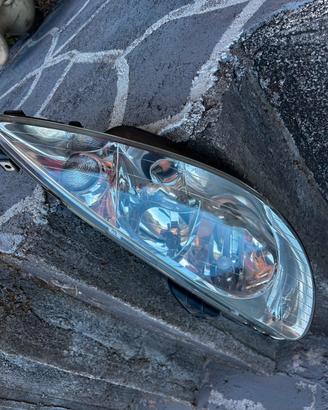 Faro Anteriore Sinistro Peugeot 207