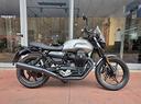 moto-guzzi-v7-stone