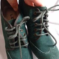 Tronchetti numero 35 Leeroy scamosciati con lacci