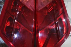 fari posteriori fiat grande punto