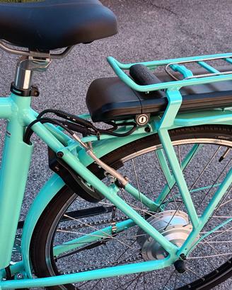 bici citybike a pedalata assistita Bianchi