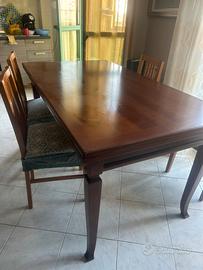 Tavolo stile inglese