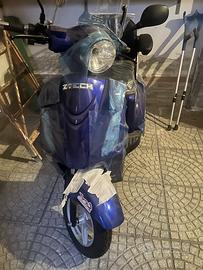 Scooter per persone invalide/invalidi