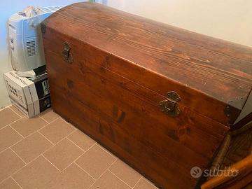 BAULE IN LEGNO IN PERFETTE CONDIZIONI