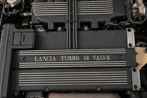 LANCIA THEMA 16V TURBO
