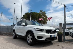 Volvo XC40 D3 Momentum Core KM 75.000!!!